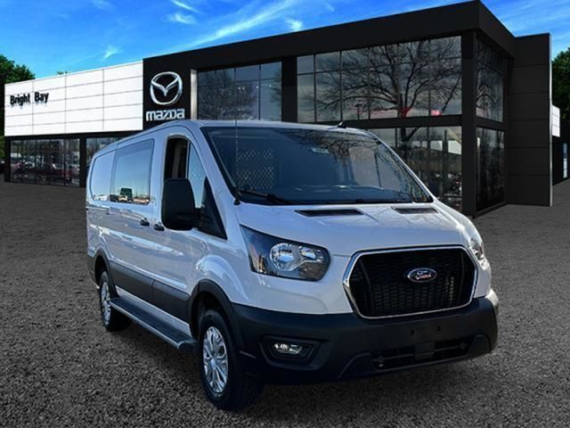 2023 Ford Transit Base