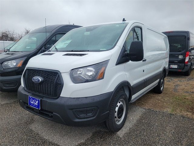 2023 Ford Transit Base