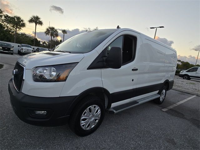 2023 Ford Transit Base