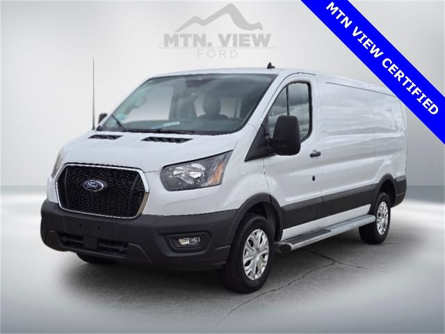 2023 Ford Transit Base