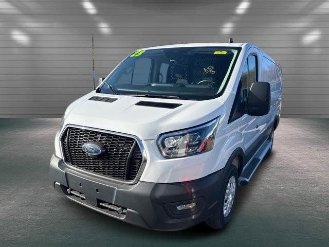 2023 Ford Transit Base