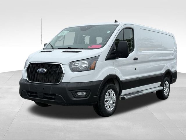 2023 Ford Transit Base