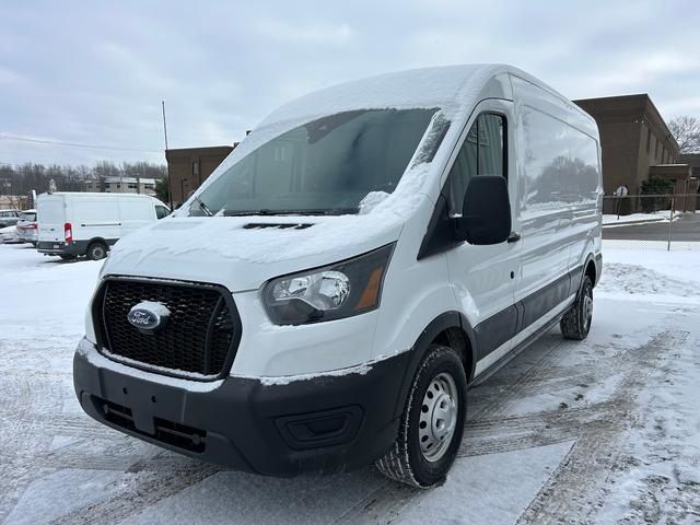 2023 Ford Transit Base