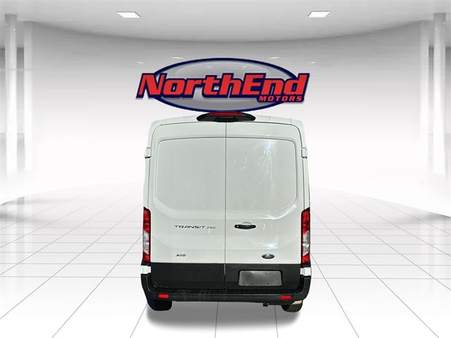 2023 Ford Transit Base