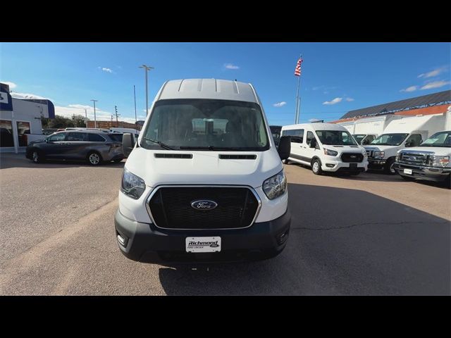 2023 Ford Transit Base