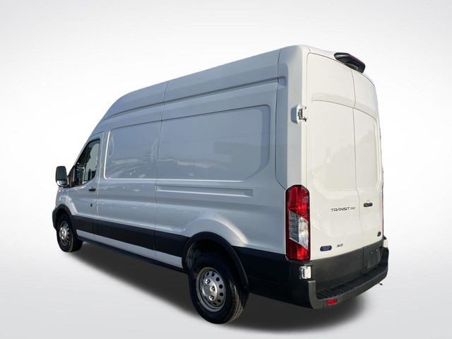 2023 Ford Transit Base