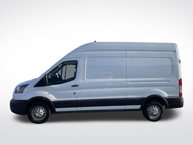 2023 Ford Transit Base