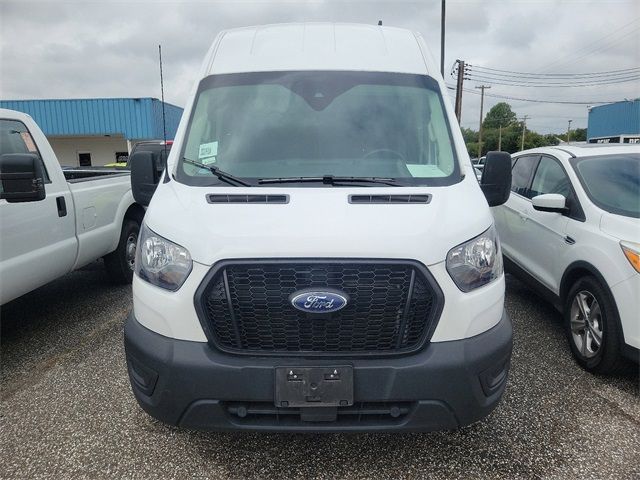 2023 Ford Transit Base