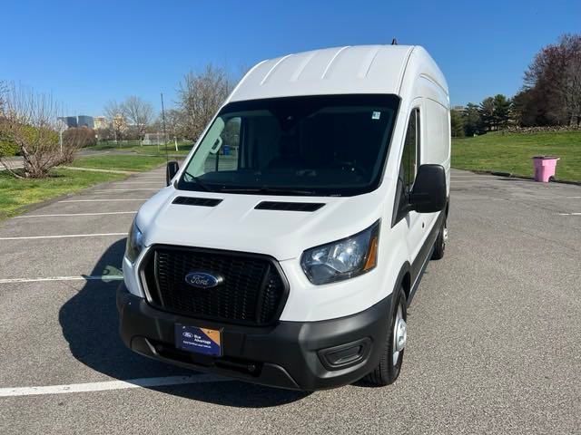 2023 Ford Transit Base