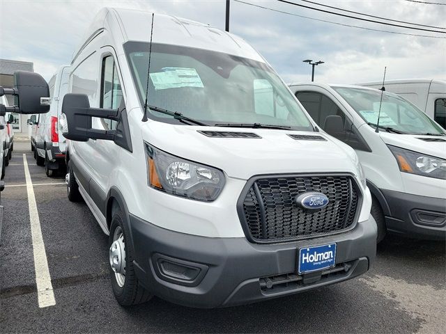 2023 Ford Transit Base