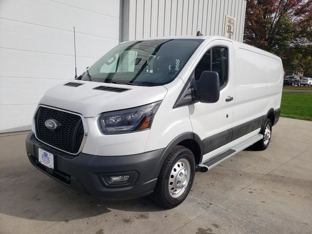 2023 Ford Transit Base