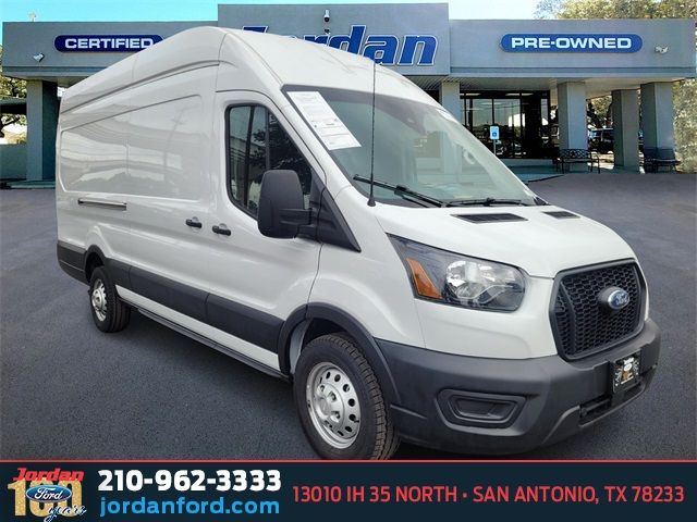 2023 Ford Transit Base