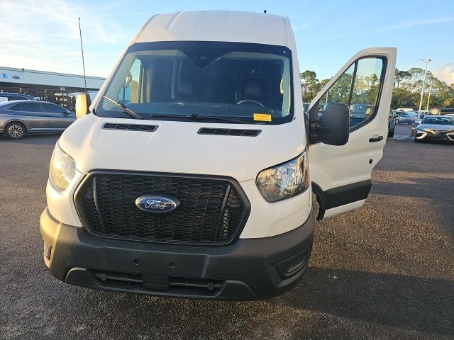 2023 Ford Transit Base