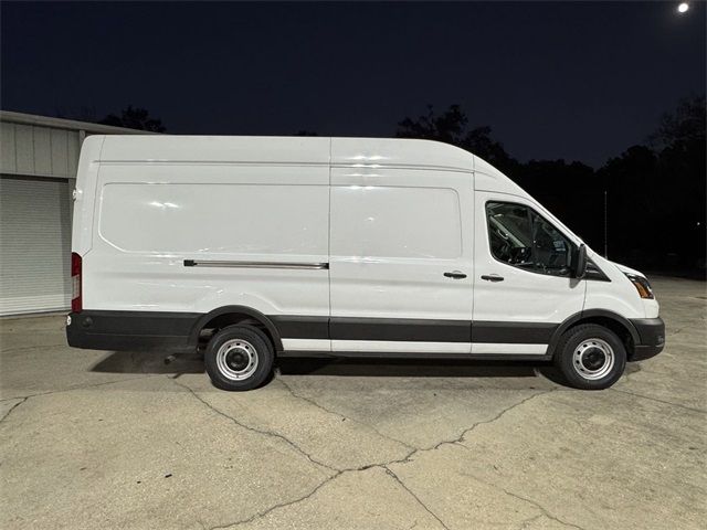 2023 Ford Transit Base