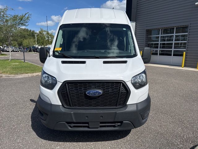 2023 Ford Transit Base