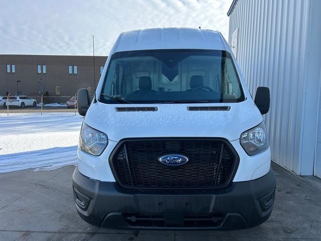 2023 Ford Transit Base