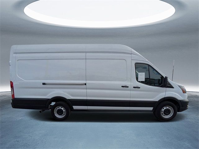 2023 Ford Transit Base