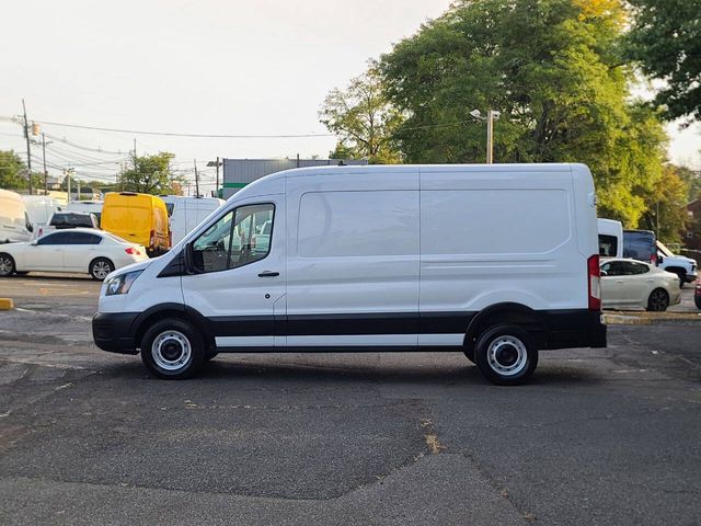 2023 Ford Transit Base