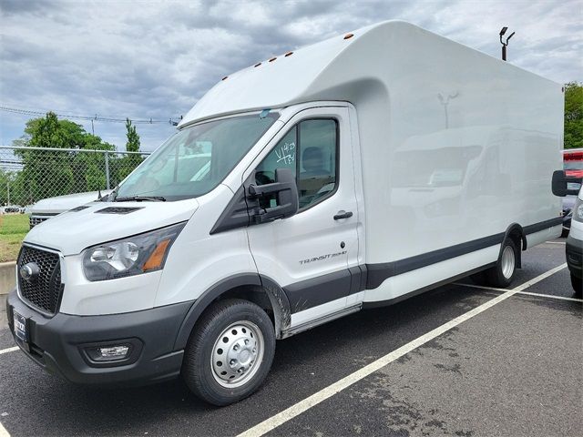 2023 Ford Transit Base