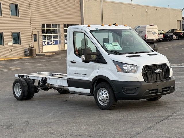 2023 Ford Transit Base