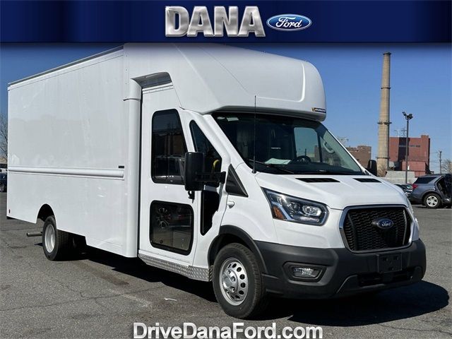 2023 Ford Transit Base