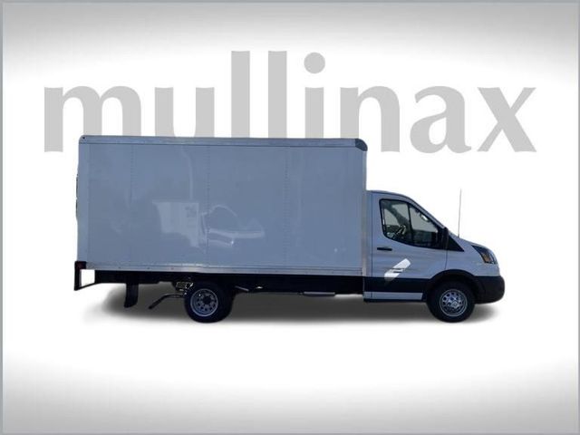 2023 Ford Transit Base