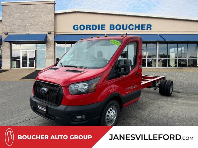 2023 Ford Transit Base