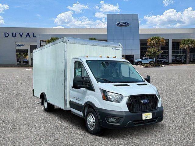 2023 Ford Transit Base