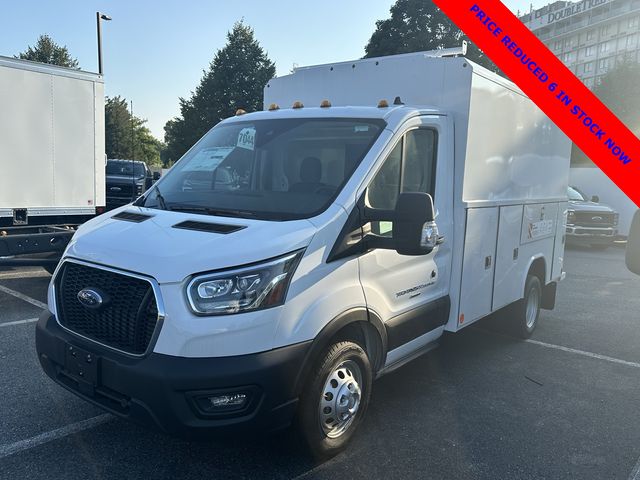 2023 Ford Transit Base