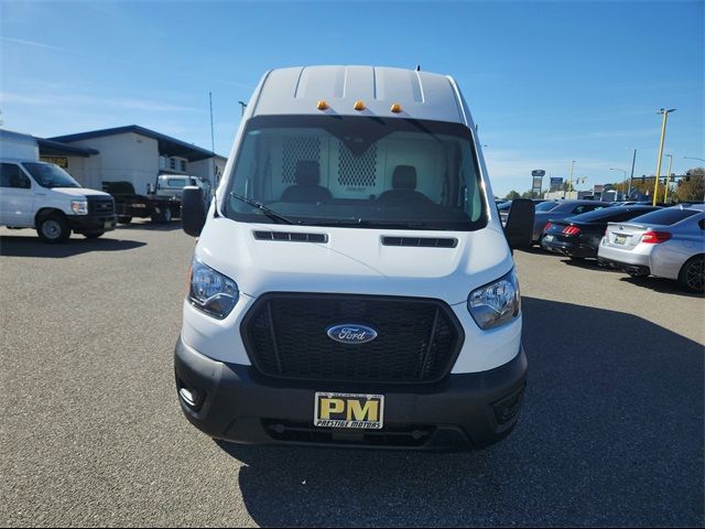 2023 Ford Transit Base