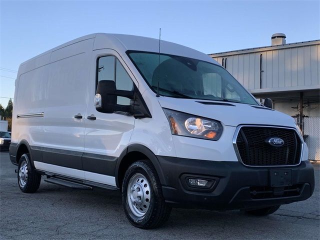 2023 Ford Transit Base