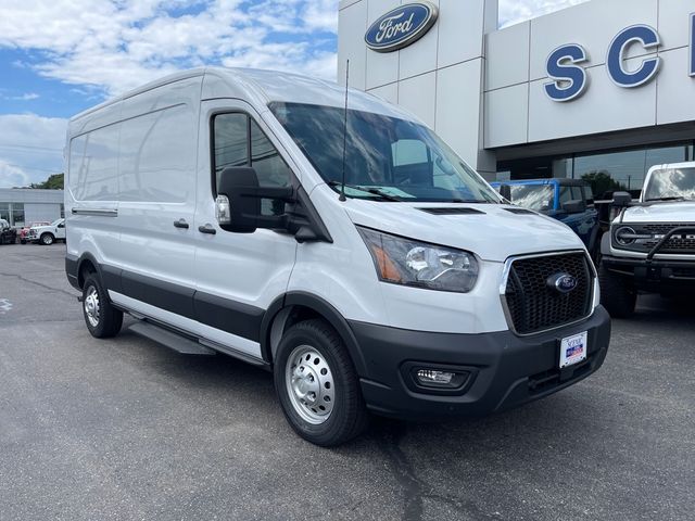 2023 Ford Transit Base