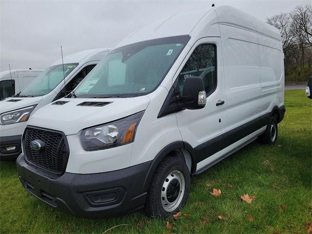 2023 Ford Transit Base