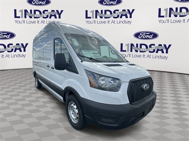 2023 Ford Transit Base