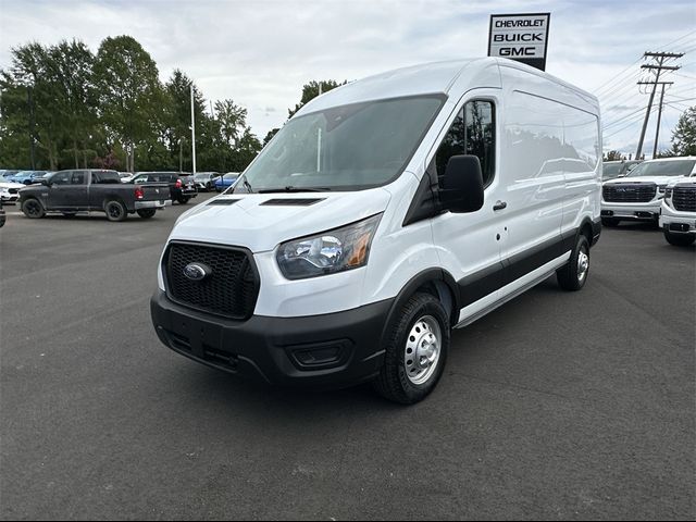 2023 Ford Transit Base