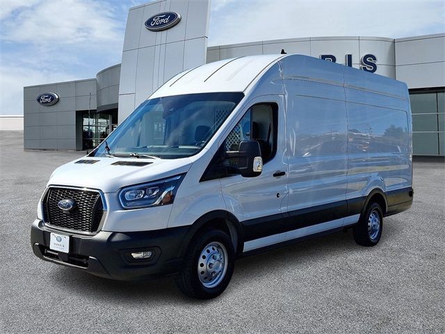 2023 Ford Transit Base