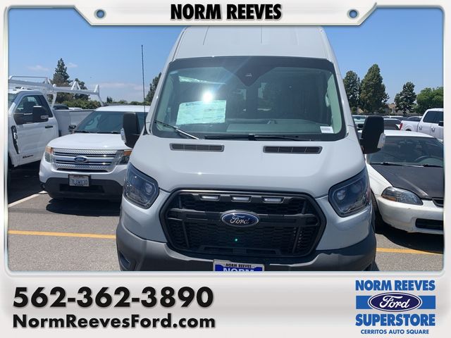 2023 Ford Transit Base