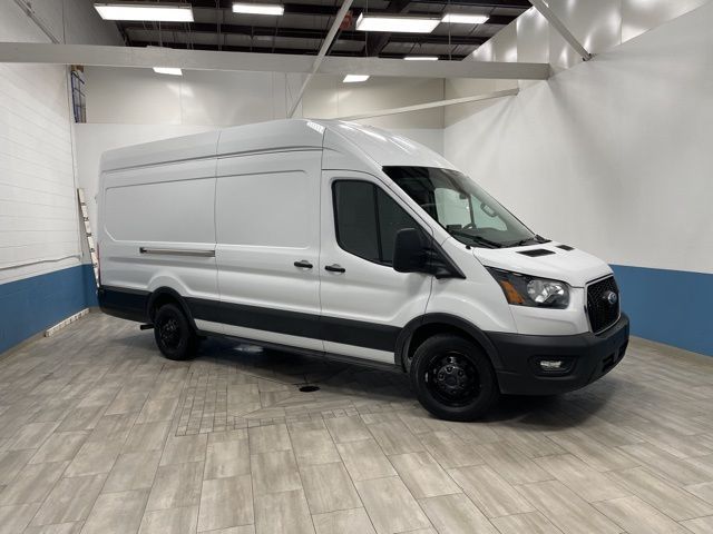 2023 Ford Transit Base