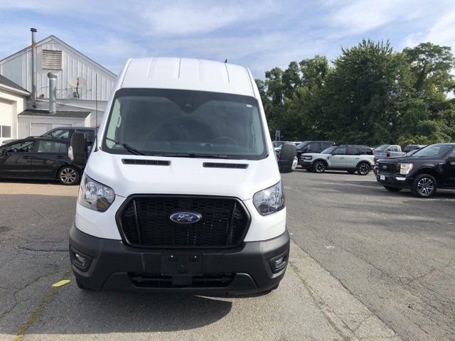 2023 Ford Transit Base