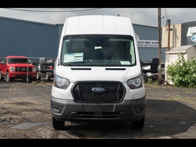 2023 Ford Transit Base