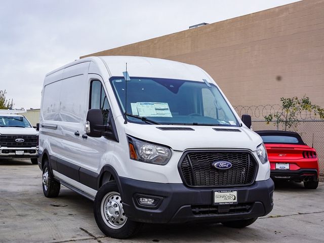 2023 Ford Transit Base