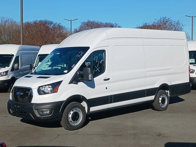 2023 Ford Transit Base