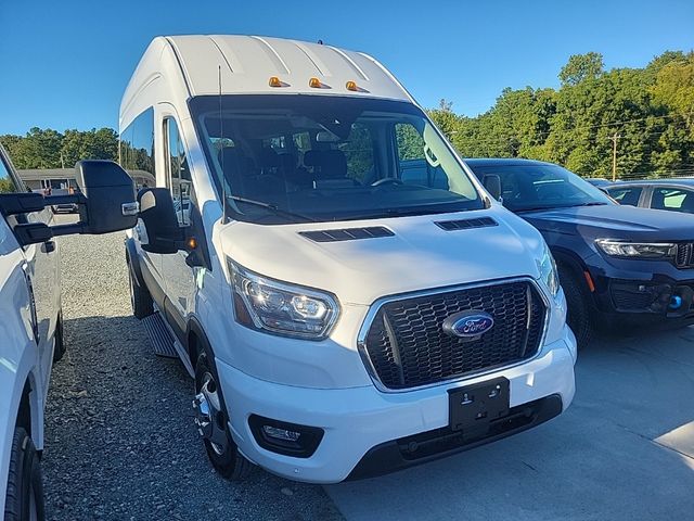 2023 Ford Transit XLT