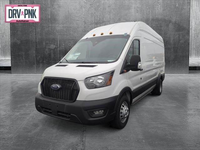 2023 Ford Transit Base