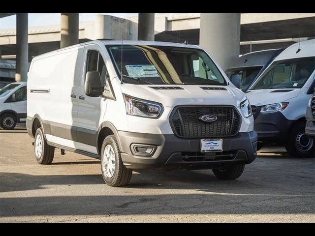 2023 Ford Transit Base