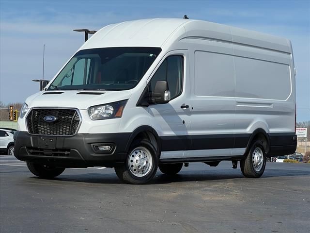 2023 Ford Transit Base