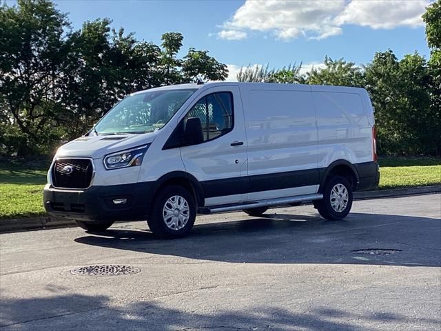 2023 Ford Transit Base