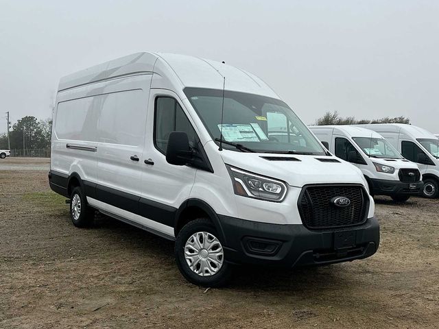 2023 Ford Transit Base