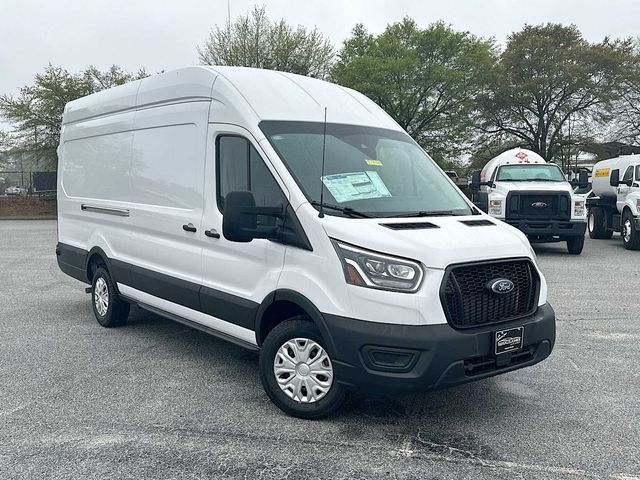 2023 Ford Transit Base