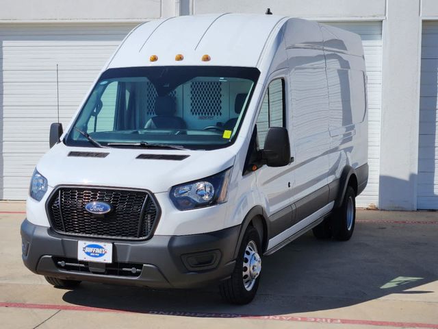 2023 Ford Transit Base